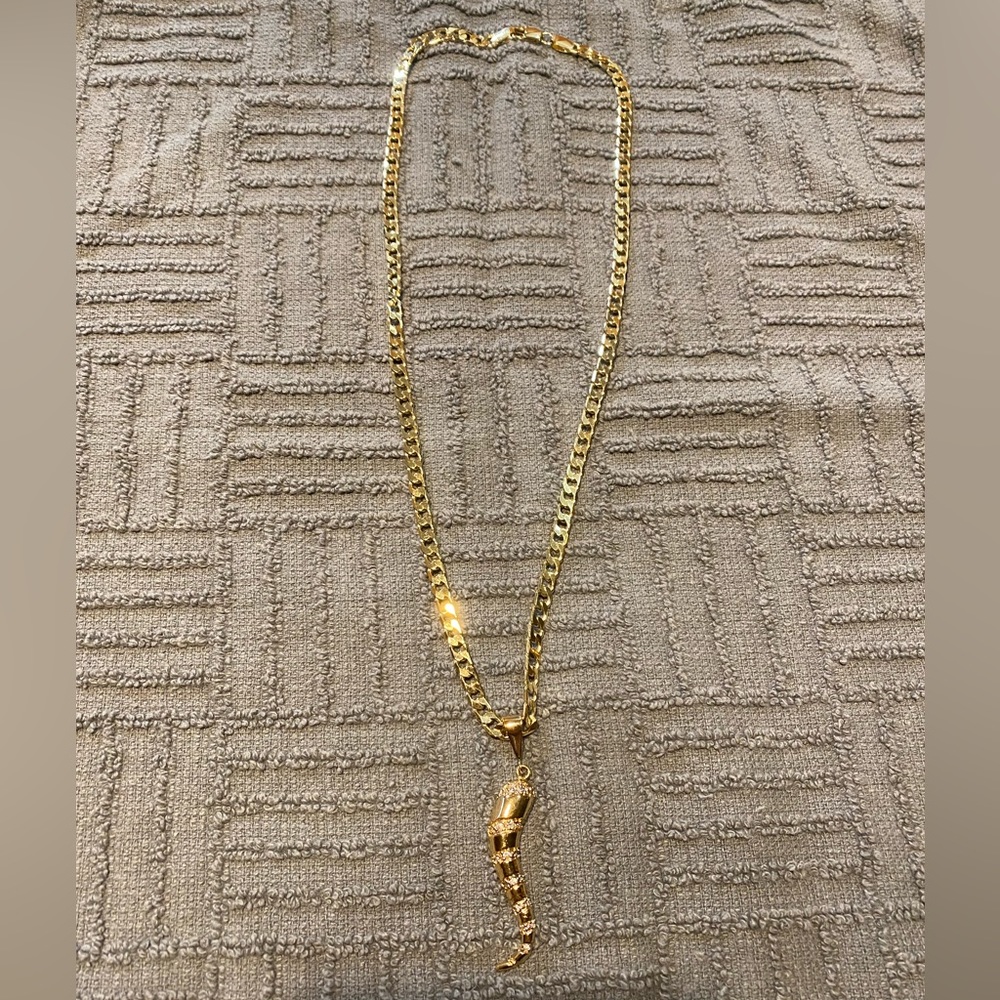 Cuban link chain with Italian horn